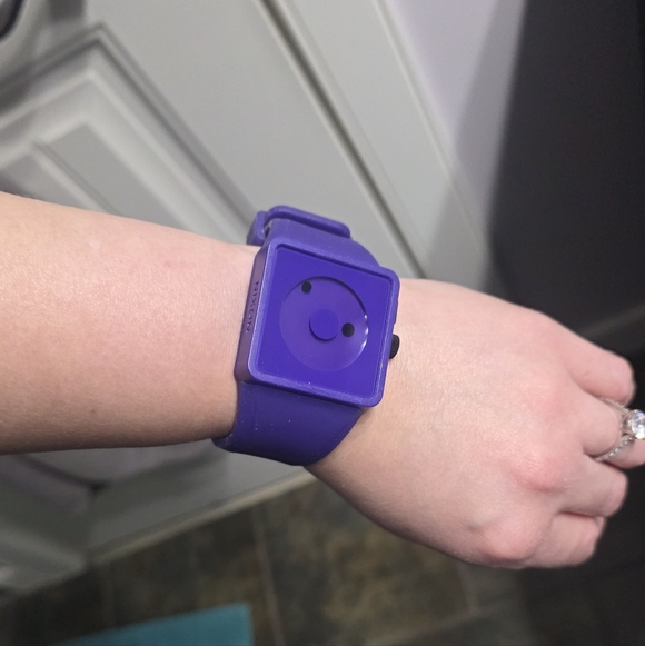 Nixon Purple Float On Watch - Picture 3 of 8